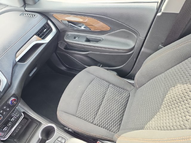 Certified 2021 GMC Terrain SLE w/ Driver Convenience Package FWD image 12