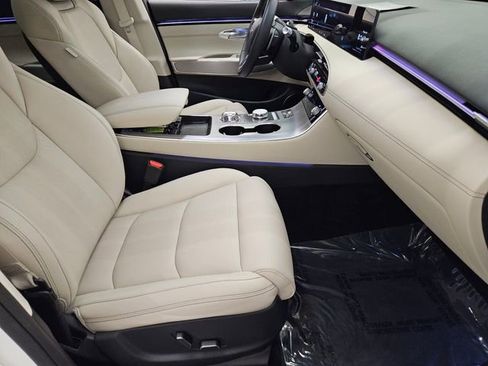 Used 2026 Genesis GV70 2.5T Select image 19