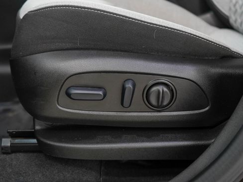 Used 2024 Chevrolet Equinox LS w/ LS Convenience Package AWD/4WD image 27