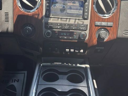 Used 2012 Ford F250 Lariat w/ Lariat Ultimate Pkg AWD/4WD image 23
