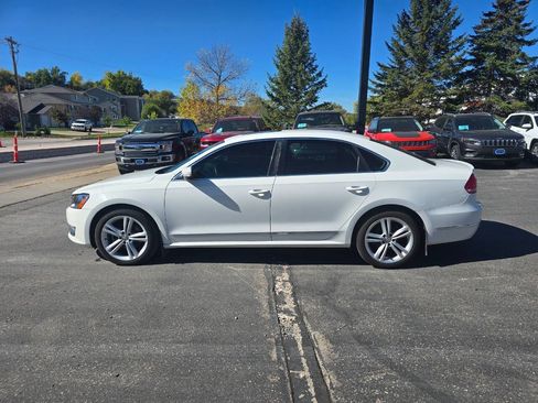Used 2014 Volkswagen Passat TDI SEL Premium image 3