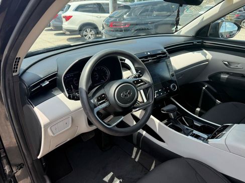 Used 2022 Hyundai Tucson SEL FWD image 8