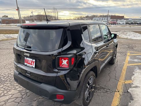 Used 2021 Jeep Renegade Sport image 15