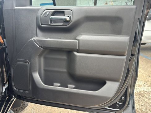 Used 2023 Chevrolet Silverado 1500 Custom Trail Boss w/ LPO, Dark Essentials Package image 17