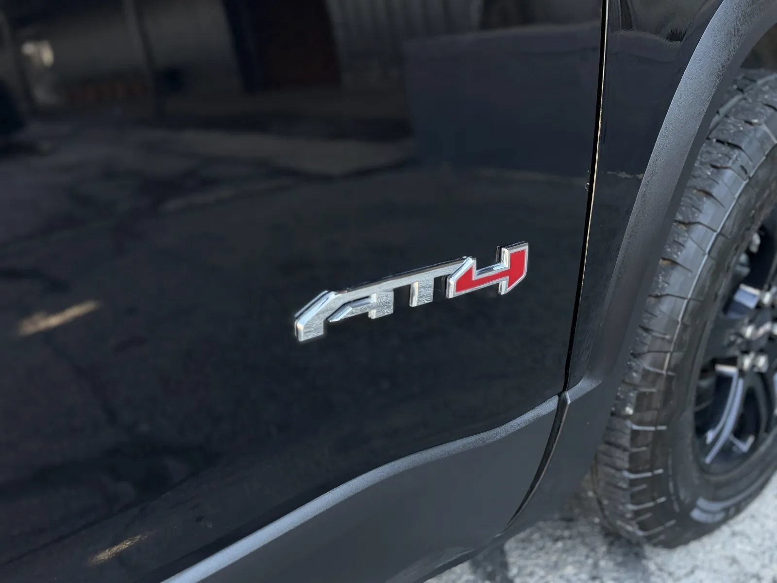 Used 2022 GMC Acadia AT4 w/ Technology Package AWD/4WD image 48