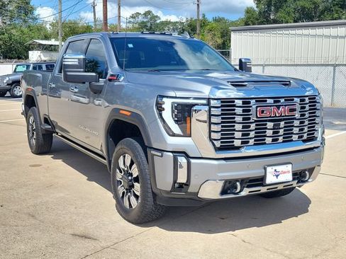 Used 2024 GMC Sierra 2500 Denali w/ Denali Reserve Package AWD/4WD image 2