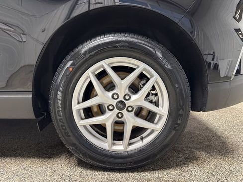 Used 2024 Ford Edge SEL image 16