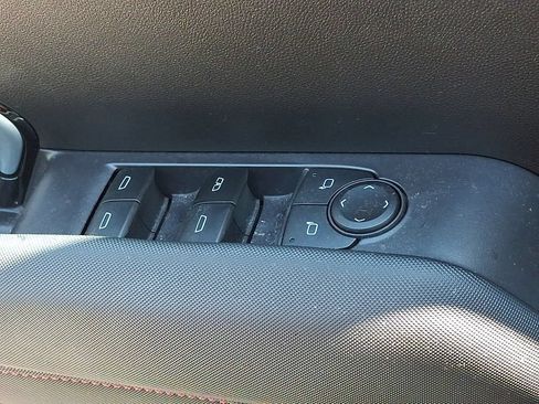 Used 2023 Chevrolet Colorado Z71 w/ Z71 Convenience Package 2 AWD/4WD image 26