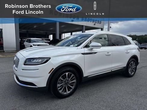 Certified 2023 Lincoln Nautilus AWD w/ Premium Package image 1
