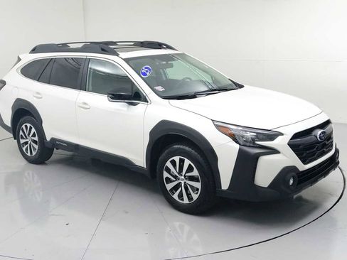 Certified 2025 Subaru Outback Premium image 1
