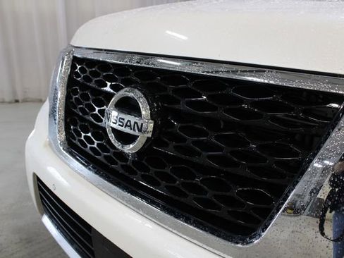 Used 2018 Nissan Armada Platinum w/ Interior Lighting Package image 34