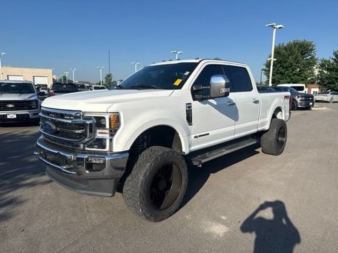 Used 2022 Ford F250 Lariat w/ Lariat Ultimate Package AWD/4WD image 3