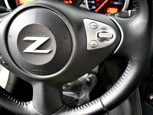 Used 2013 Nissan 370Z Touring w/ Sport Pkg image 25