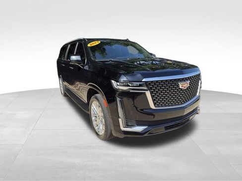 Used 2023 Cadillac Escalade ESV Premium Luxury AWD/4WD image 3