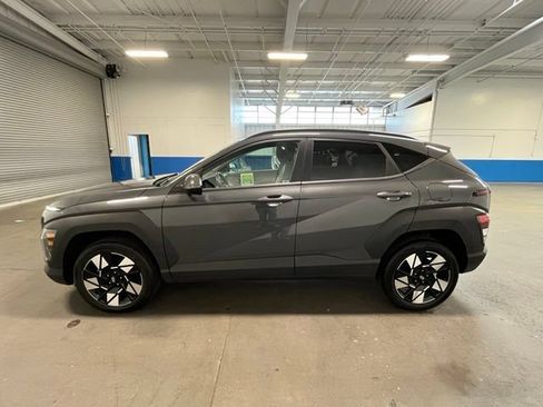 Used 2025 Hyundai Kona SEL AWD/4WD image 6