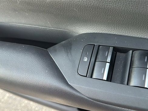 Used 2024 Toyota Prius XLE image 15