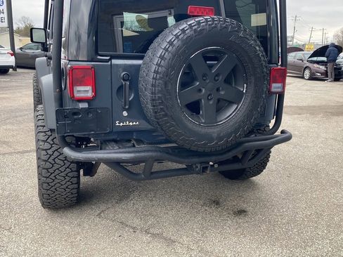 Used 2016 Jeep Wrangler Unlimited Sport w/ Quick Order Package 24S AWD/4WD image 18