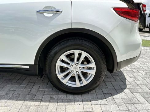 Used 2017 INFINITI QX70 2WD image 12