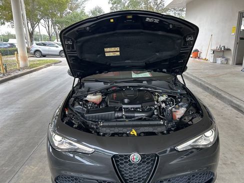 Used 2022 Alfa Romeo Giulia Veloce image 10
