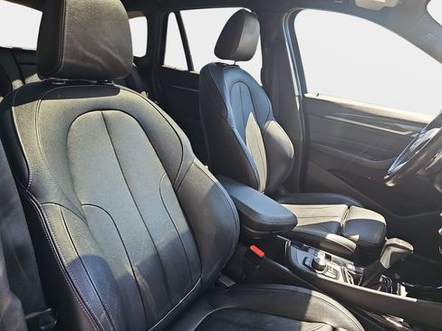 Used 2016 BMW X1 xDrive28i AWD/4WD image 12