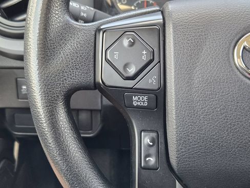 Used 2022 Toyota Tacoma SR RWD image 27