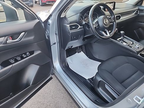 Used 2019 MAZDA CX-5 Sport image 12