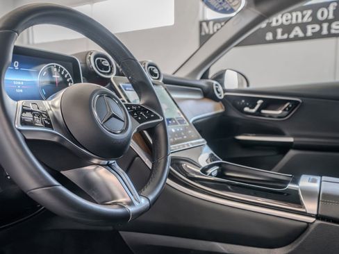 Used 2025 Mercedes-Benz GLC 350e 4MATIC image 7