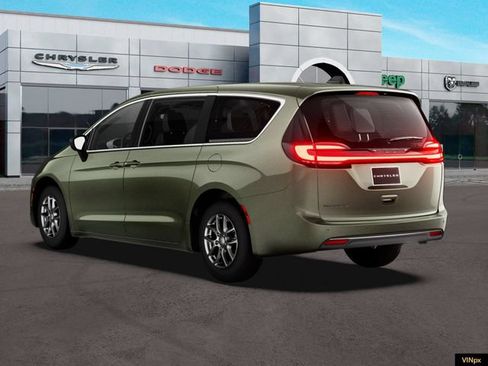 New 2027 Chrysler Pacifica Select FWD image 4