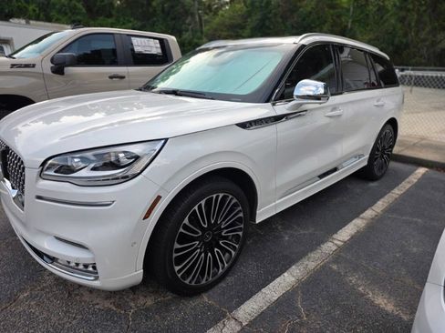 Used 2020 Lincoln Aviator Black Label w/ Dynamic Handling Package AWD/4WD image 2