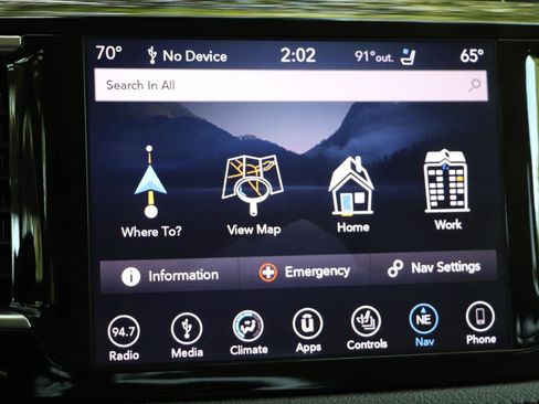 Used 2019 Chrysler Pacifica Limited w/ Advanced Safetytec Group FWD image 26