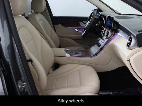 Used 2020 Mercedes-Benz GLC 300 image 16