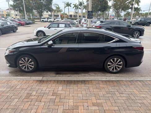 Used 2021 Lexus ES 350 w/ Accessory Package image 8