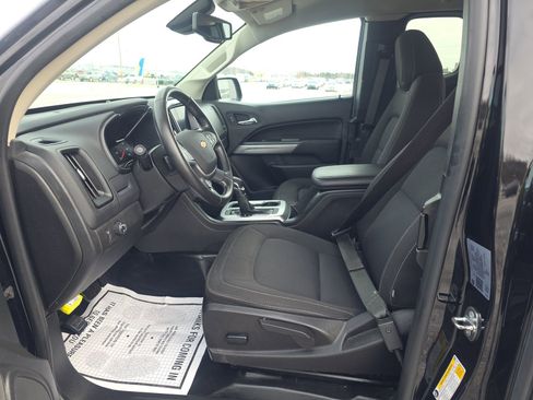 Used 2022 Chevrolet Colorado LT w/ Fleet Safety Package image 15