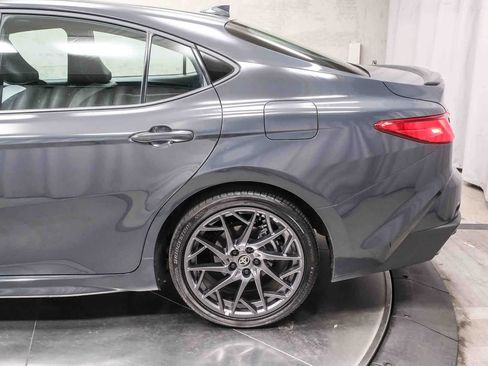 Used 2025 Toyota Camry SE FWD image 8