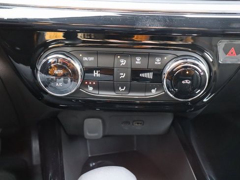 New 2026 Chevrolet Trax RS image 13