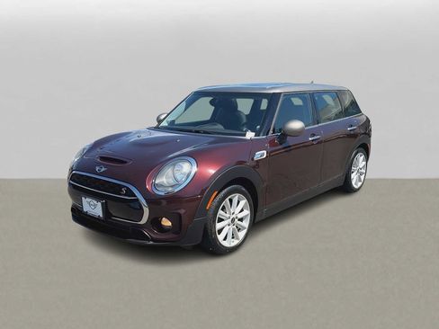 Used 2017 MINI Cooper Clubman S FWD image 4