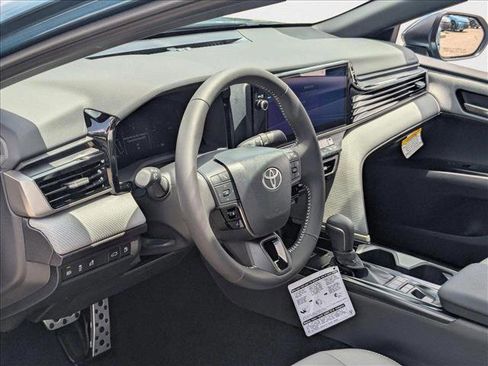 New 2025 Toyota Camry SE image 3