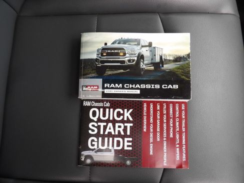 Used 2021 RAM 5500 Tradesman w/ Chrome Appearance Group AWD/4WD image 43
