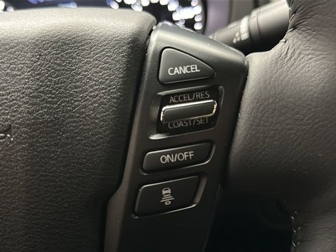 Used 2025 Nissan Frontier SV w/ SV Convenience Package AWD/4WD image 23