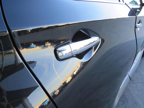 Used 2018 Nissan Murano S image 31