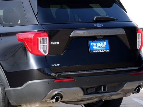 Used 2023 Ford Explorer XLT w/ Equipment Group 202A image 30