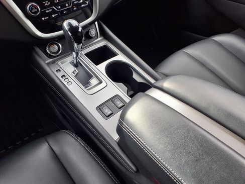 Used 2023 Nissan Murano SV w/ SV Midnight Edition Package image 16