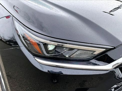 Used 2025 Toyota Grand Highlander AWD image 27