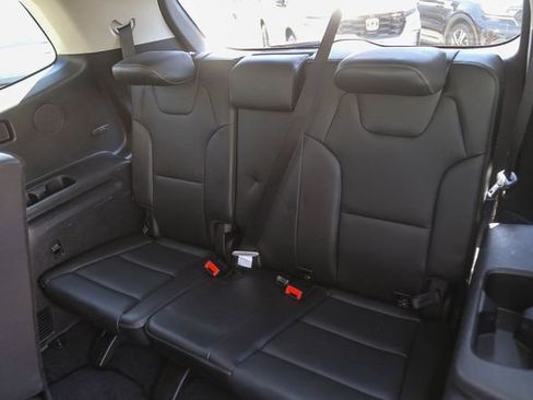Certified 2025 Kia Telluride LX FWD image 20