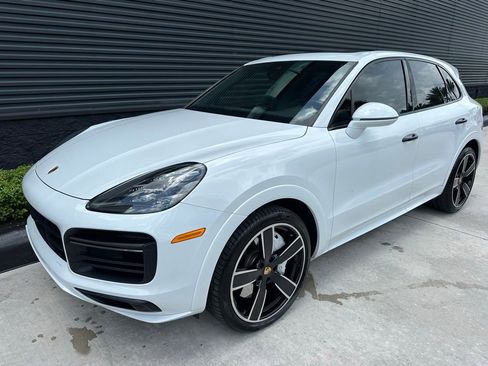 Certified 2019 Porsche Cayenne Turbo AWD/4WD image 7