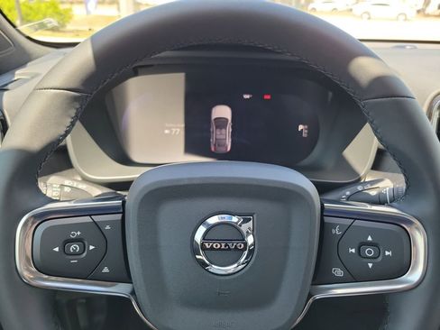 New 2024 Volvo C40 Recharge Core w/ Climate Package AWD/4WD image 10