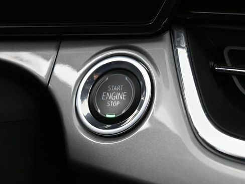 Used 2024 Chevrolet Trax LT image 25