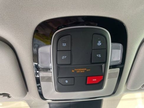 Used 2023 Hyundai Santa Fe SEL image 13