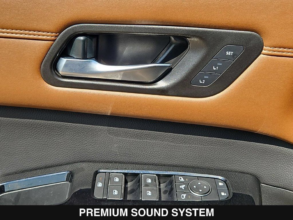 Used 2024 Nissan Pathfinder Platinum w/ Cargo Package FWD image 15