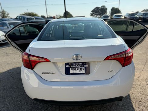 Used 2019 Toyota Corolla LE image 28